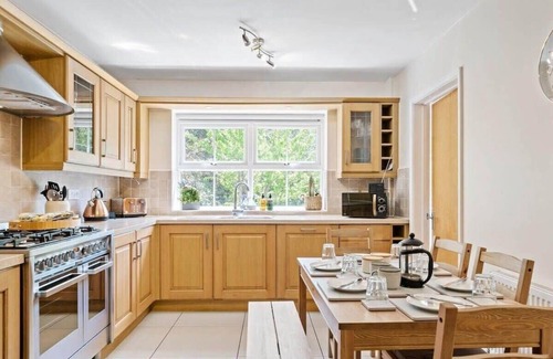 Buckleigh House | Modern Home in Westward Ho, Parking & Garden