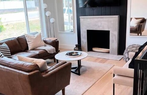 Bountiful House | Modern Home near SLC. Family Friendly & King Suite