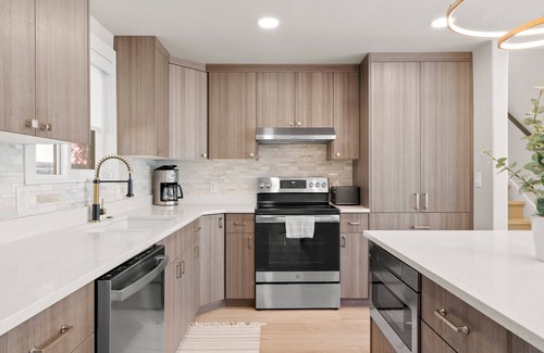 Liberty Wells House | Modern Home near Salt Lake's Attractions