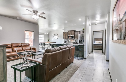 Wheatland House | Modern home w/custom furnishes, centrally located in OKC!
