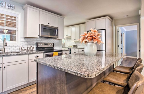 Clemson House | Modern Home w/Yard + Deck, 1 Mi to Clemson U!