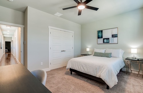 Mahncke Park House | Modern home with an enclosed yard, grill, firepit, full kitchen, & W/D - dogs ok