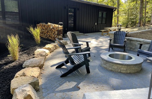 Bedford House | Modern Home with Cabin Vibes next to Omni Bedford Springs Resort