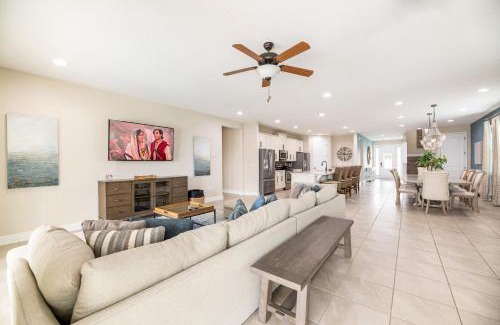 West Kissimmee House | Modern Home With Pool Table Near Disney With Waterpark & Resort Access At Encore Resort - 7644Ff