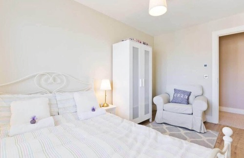 Ballyboghil House | Modern Homestay Room near Dublin Airport