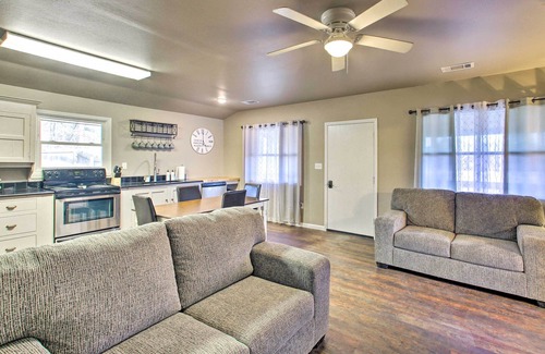 Jones Mills House | Modern Hot Springs Retreat ~ 8 Mi to Nat'l Park