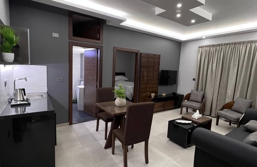 Duhur ash Shuwayr Apartment | Modern Hotel Near Downtown Beirut, Featuring Spacious Suites, Just 10 Mins Away