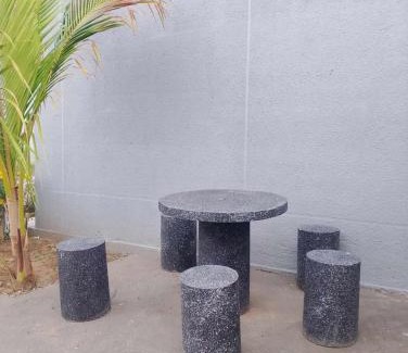 Cabanatuan House | Modern House by EC Homes