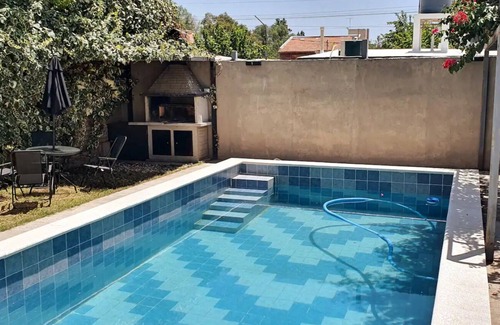 Mendoza House | Modern House-Great Garden with barbecue,Beautiful Pool and Garage