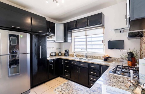 Hermosillo House | Modern House in Hermosillo, 3 Bedrooms