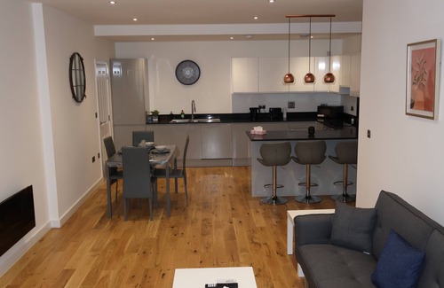Birmingham City Centre House | Modern house in jewellery quarter