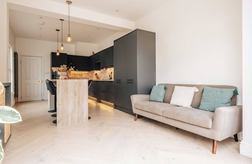 Tooting House | Modern House in Tooting Close to Wimbledon