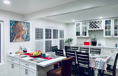 Benicia House | Modern House near Napa, +Hot Tub + Gazebo+ Putting Golf - 30 Day or more
