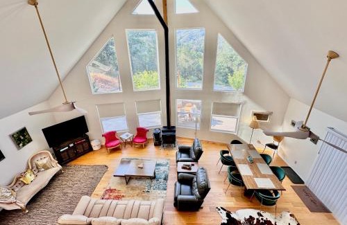 California Hot Springs House | Modern House on 5 acr in Sequoia National Forest