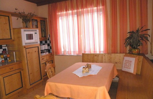 Obdach House | Modern house with garden at the foot of Zirbitzkogel, Pets welcome