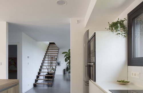 Mungia House | Modern house with pool and forest views.