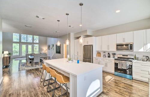 East Downtown Houston House | Modern Houston Gem 1 Mi to Minute Maid Park!