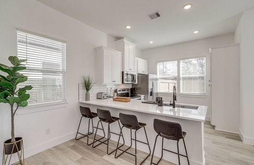 Northside House | Modern Houston Vacation Rental, 8 Mi to Downtown!