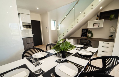 Howick House | Modern Howick Town House | Fibre Wi-Fi & Netflix