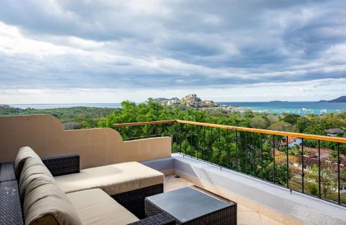 Playa Flamingo House | Modern, Immaculate Unit in Flamingo with Spectacular Ocean Views