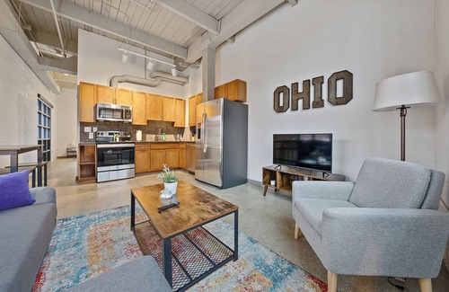 Downtown Cleveland Bed & Breakfast | Modern Industrial 1BR | Heart of Cleveland
