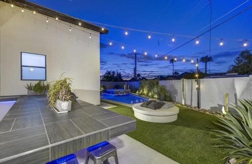 Hy-view House | Modern Industrial-Near Old Town