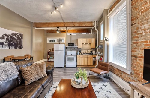Sheridan Apartment | Modern Industrial Western Suite, Directly Downtown