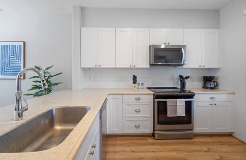 Ewa House | Modern Island Living | AC, W/D, Garage, Workspace