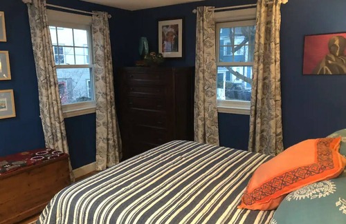 Jamaica Plain House | Modern JP Townhouse w Parking - quiet & convenient