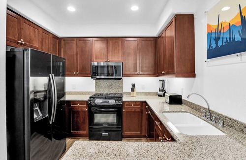 La Quinta Condo | Modern King 2BR/2BA Legacy Villa near Main Pool