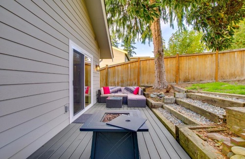 North Rose Hill House | Modern Kirkland Home with Private Yard and Fire Pit!