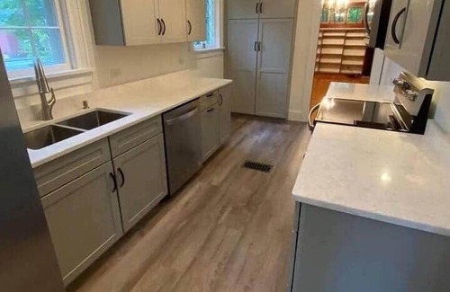 Orono House | Modern Kitchen & Classic Charm – Walk to UMaine
