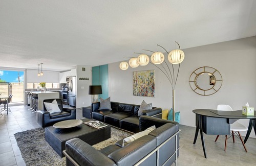 Palm Desert Condo | Modern Krisel Retreat with Mountain Views