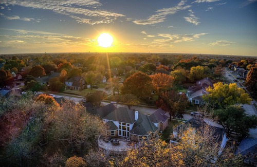 Rowlett House | Modern Lake House 4 Bed 3 Bath Breathtaking Views