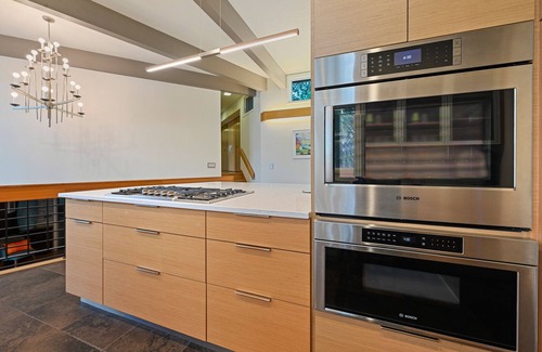 Stevens Point House | Modern Lake House w/Hot Tub, Game Room & Relaxing Views