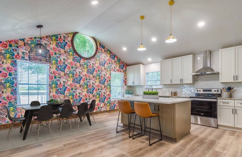 Lavon House | Modern Lake House with HOT TUB & Gameroom