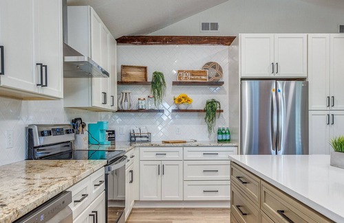Lavon House | Modern Lake House with HOT TUB & Gameroom