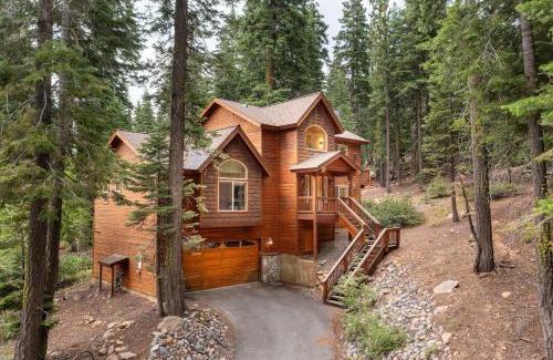 Kingswood Estates House | Modern Lake Tahoe Retreat Ski and Swim