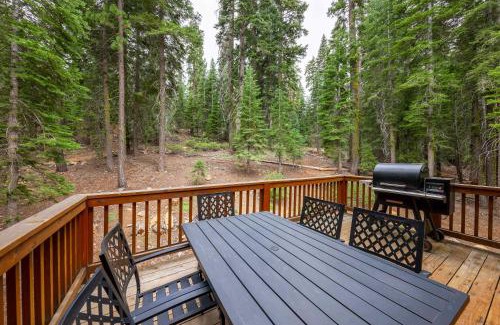 Kingswood Estates House | Modern Lake Tahoe Retreat Ski and Swim