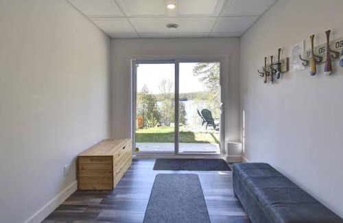 Chertsey Ski Chalet | Modern Lakefront Chalet Private Jacuzzi Dock