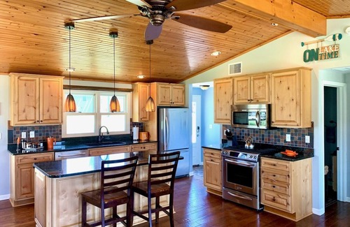Cassopolis House | Modern Lakefront Home w/Fireplace near Ski Resort and Notre Dame