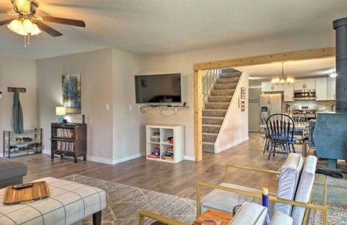 Shell Knob Cabin | Modern lakefront home, Amazing View w/Nearby Boat Launch