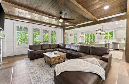 Jacksboro House | Modern lakefront retreat with private dock, game room, grill, & boat access