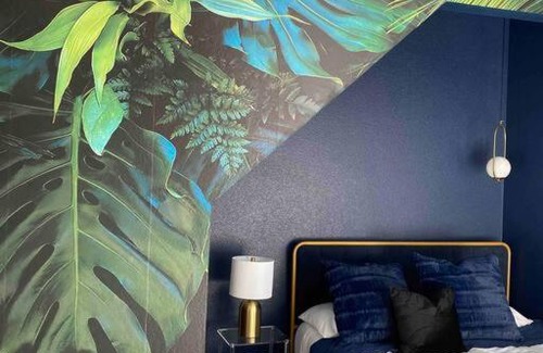 West Dallas House | Modern & Lavish Getaway 5 mins from Downtown