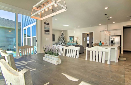 Lewes Cottage | Modern Lewes Home w/Deck, Grill + Pond View!
