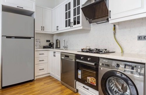 Osmanbey Apartment | Modern Living in Nisantasi & City's Mall