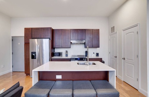 Allentown Apartment | Modern Living - King Suite