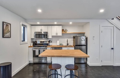 Augusta Apartment | Modern Loft Apartment