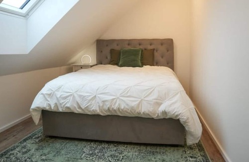 Ramstein-Miesenbach Apartment | Modern Loft in Ramstein - With Sauna