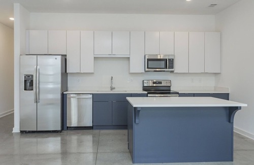 South Nashville House | Modern Loft In Wedgewood Houston/Downtown *90 day minimum*